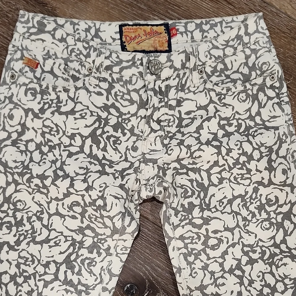 Dear John Off White Grey Womens Floral Cropped Ankle Jeans Low Mid Rise Sz 26 - Picture 3 of 10